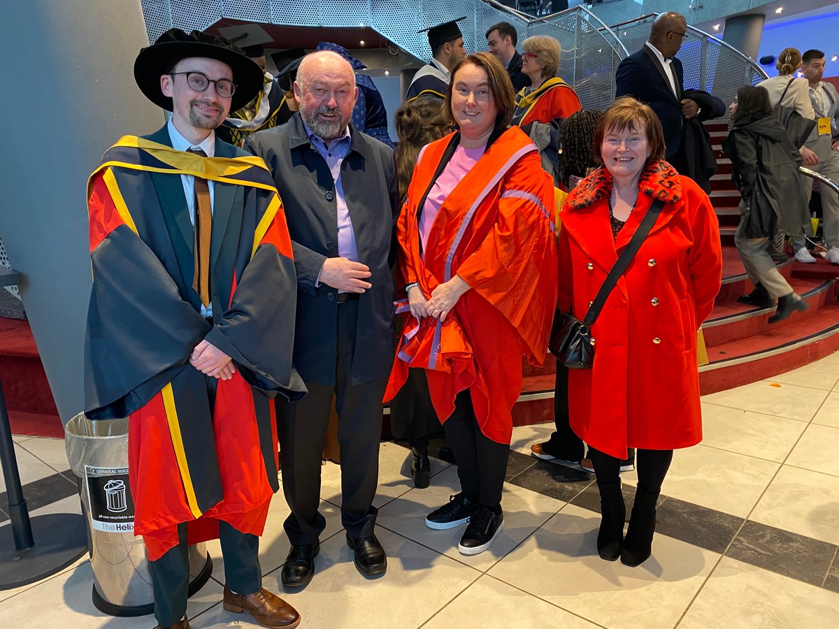 Pictiúr ó twitter.com