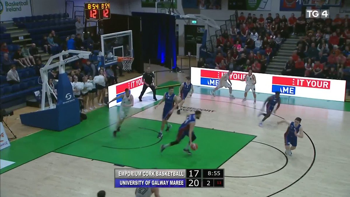 Pictiúr ó twitter.com